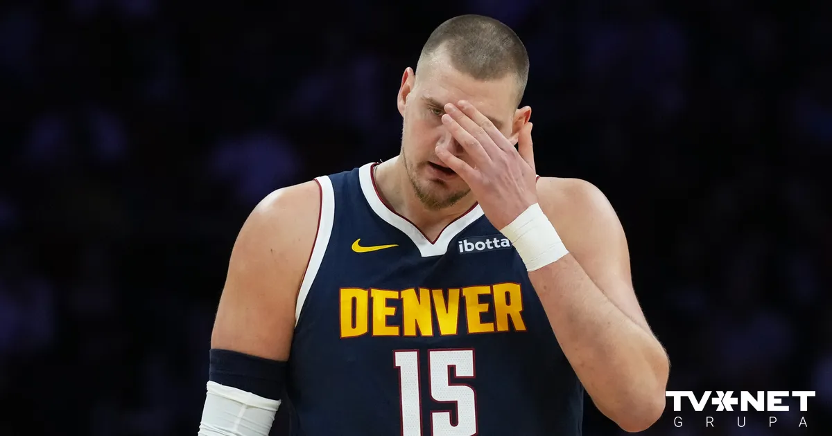 Jokičs savainojuma dēļ nevarēs spēlēt vismaz vienu mēnesi