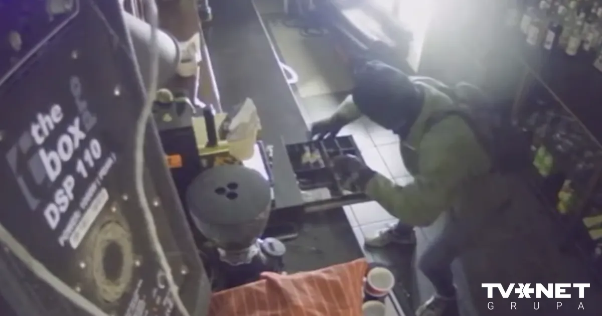 VIDEO ⟩ Ziemassvētku brīvdienās Teikas rajonā apzog divus bārus