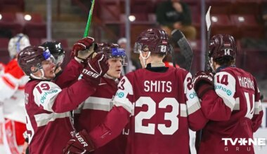 Latvijas U-20 hokejisti iekļūst PČ ceturtdaļfinālā