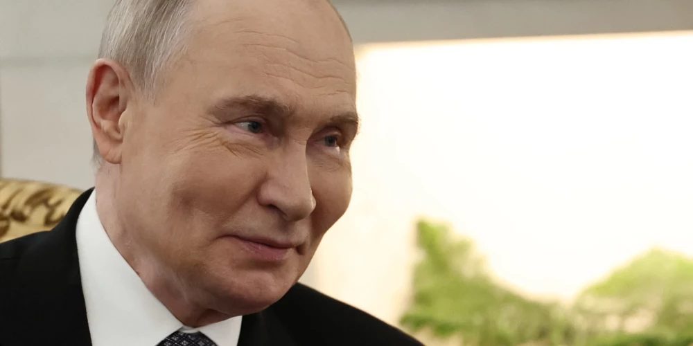 Vizītē Indijā Putinam uzdod jautājumu, kas viņu pilnībā izsit no līdzsvara: "Nepieklājīgi un apkaunojoši" - Jauns.lv