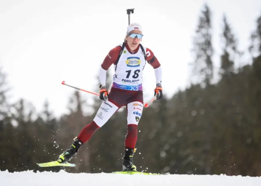 Baiba Bendika 27. vietā Austrijas sprintā, pārvarot šaušanas kļūdas