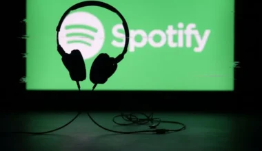 Tūkstošiem "Spotify" lietotāju ziņo par plašiem pakalpojumu traucējumiem; izlases pazudušas