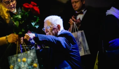 Rīgas Domā izskanējis īpašs koncerts "Raimonds Pauls Ziemassvētkos". FOTO