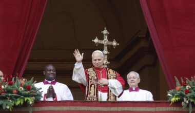 Ziemassvētku vēstījums "Urbi et Orbi": Kristus piedzimšana ir miera dzimšana