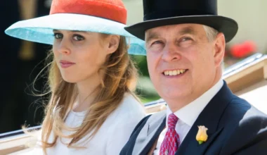 Princese Beatrise pirmo reizi Ziemassvētkos novēršas no vecākiem un viņus neapmeklēs. Māsa sekos viņas pēdās