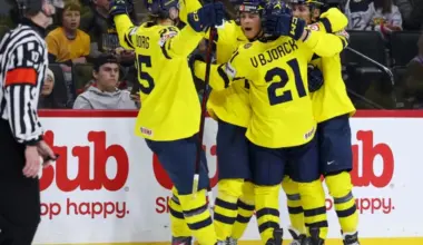Zviedrijas hokejisti pasaules junioru čempionātā tiek pie otrā panākuma - Jauns.lv