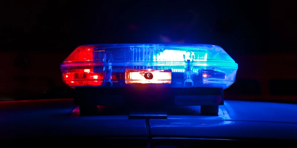 Avārija uz Liepājas šosejas: bloķēta satiksme netālu no Tīreļiem - Jauns.lv