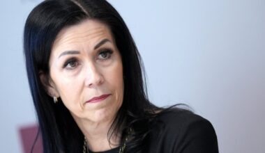 LŽA izsaka neuzticību SIF padomes priekšsēdētājai Plokai