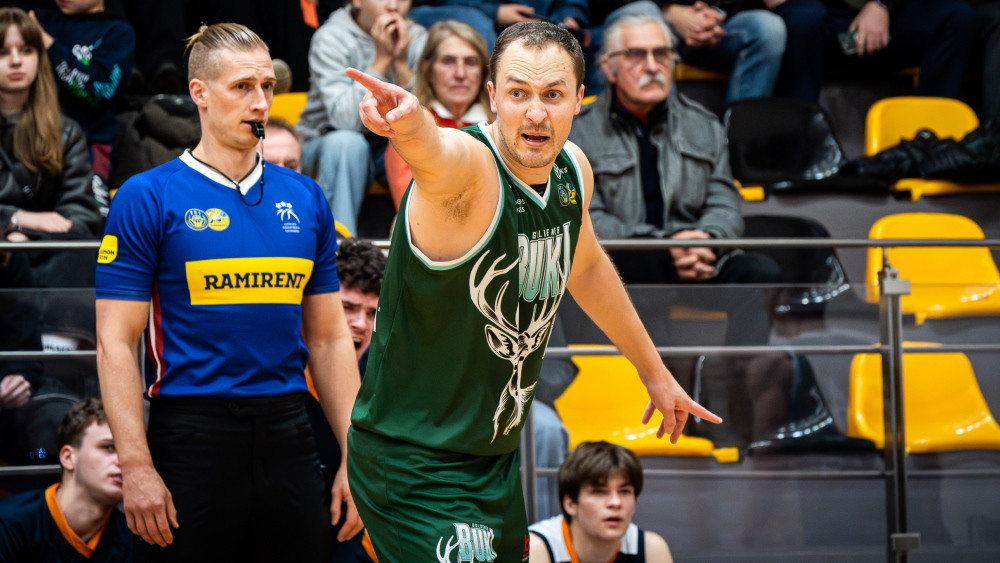 "Mana pirmā prioritāte ir nodot zināšanas tālāk buku jaunajiem spēlētājiem" – Basketbols – Sportacentrs.com