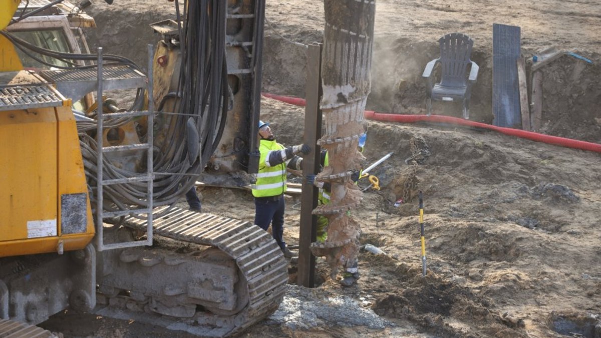 "Rail Baltica" būvlaukumā Igaunijā noticis nopietns negadījums