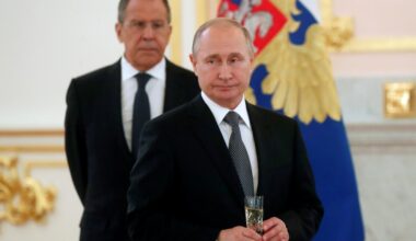 “Tipisks Ukrainas priekšlikums!” Kremlis noraida Ukrainas un ASV miera plānu un pieprasa izmaiņas