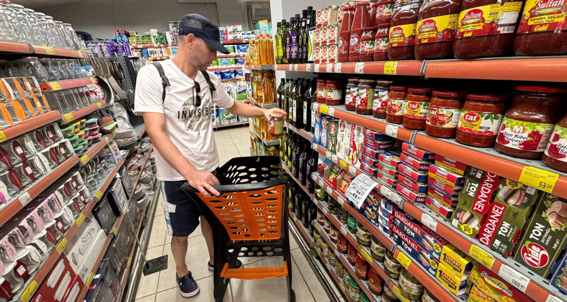 Veikalos pamanīts interesants fenomens: ko tas liecina par ēnu ekonomiku Latvijā?