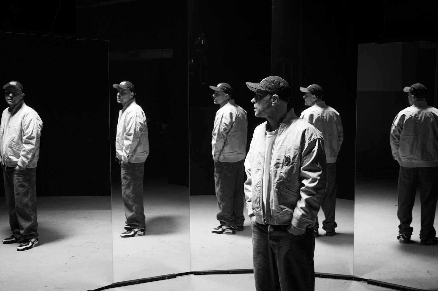 Ozols izdod singlu “Aust Rīts” un izziņo koncertu arēnā