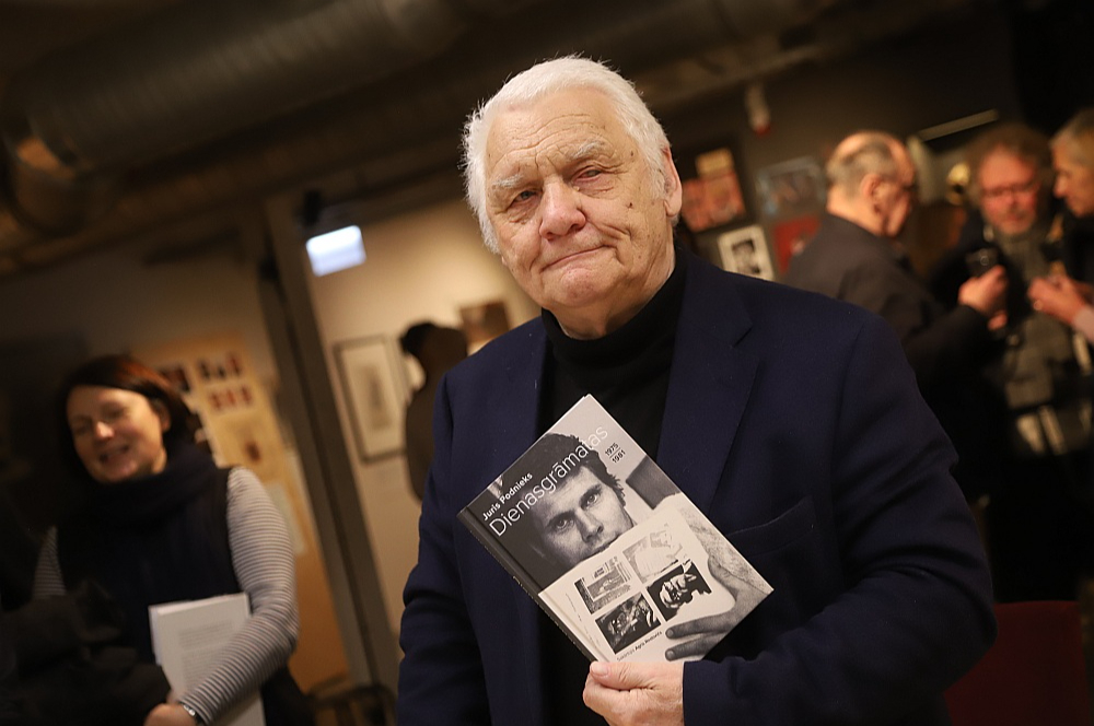 "Es redzēju, es dzirdēju, es izjutu Latviju". Izdota Jura Podnieka dienasgrāmata