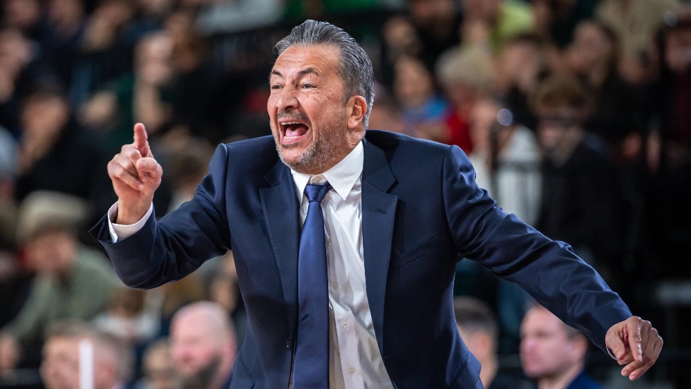 Latvijas bijušais stūrmanis Banki un Itālija izcīna dramatisku uzvaru Lietuvā – Basketbols – Sportacentrs.com