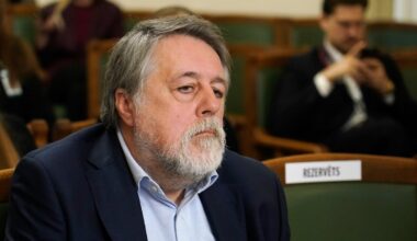 Dokumentālo filmu režisoram Manskim piešķir Latvijas pilsonību