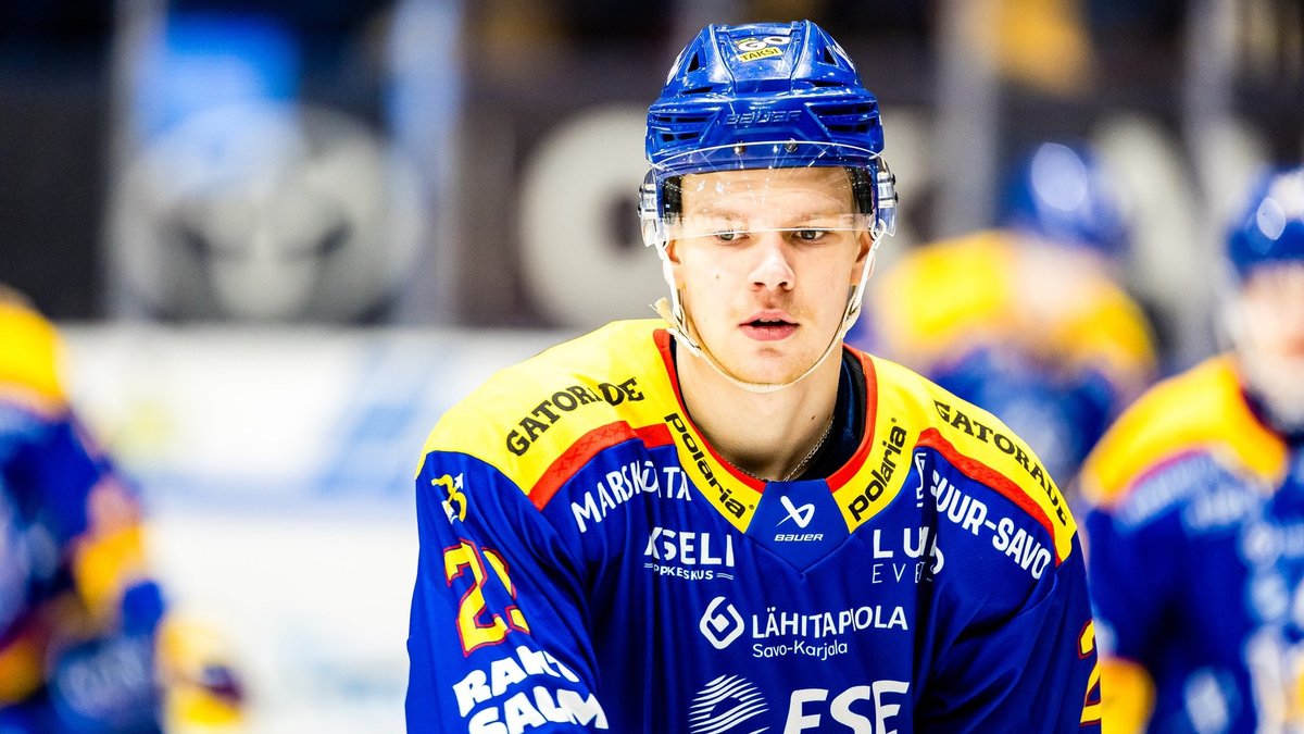 Ar NHL klubu kāroto Šmitu priekšgalā – Latvijas U-20 hokejisti dodas uz ASV