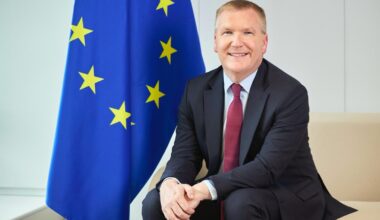 Svinam ES Pamattiesību hartas 25. gadadienu