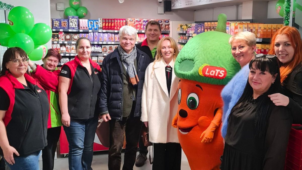 Durvis vēris jauns "Lats" veikals Rīgā