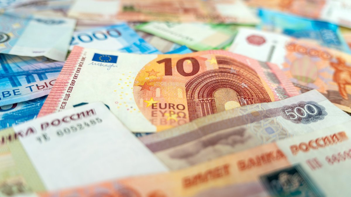 ES valstis vienojas iesaldēt Krievijas aktīvus uz nenoteiktu laiku