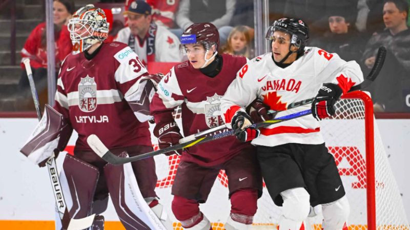Latvijas U20 izlase izcilā cīņā atņem punktu varenajai Kanādai – Hokejs – Sportacentrs.com