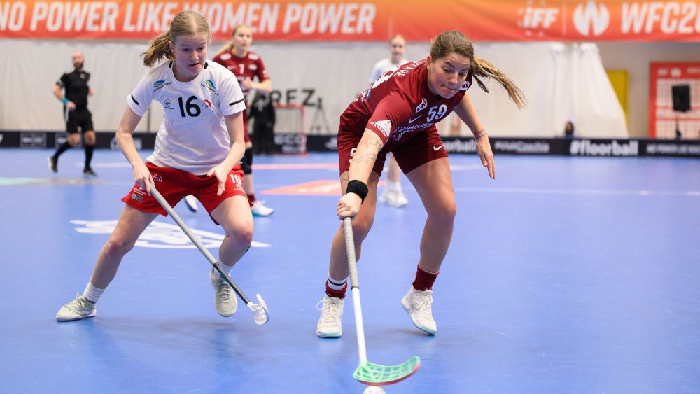 Latvijas izlases florbolistes zaudē spēles pavedienu un piekāpjas Dānijai – Florbols – Sportacentrs.com