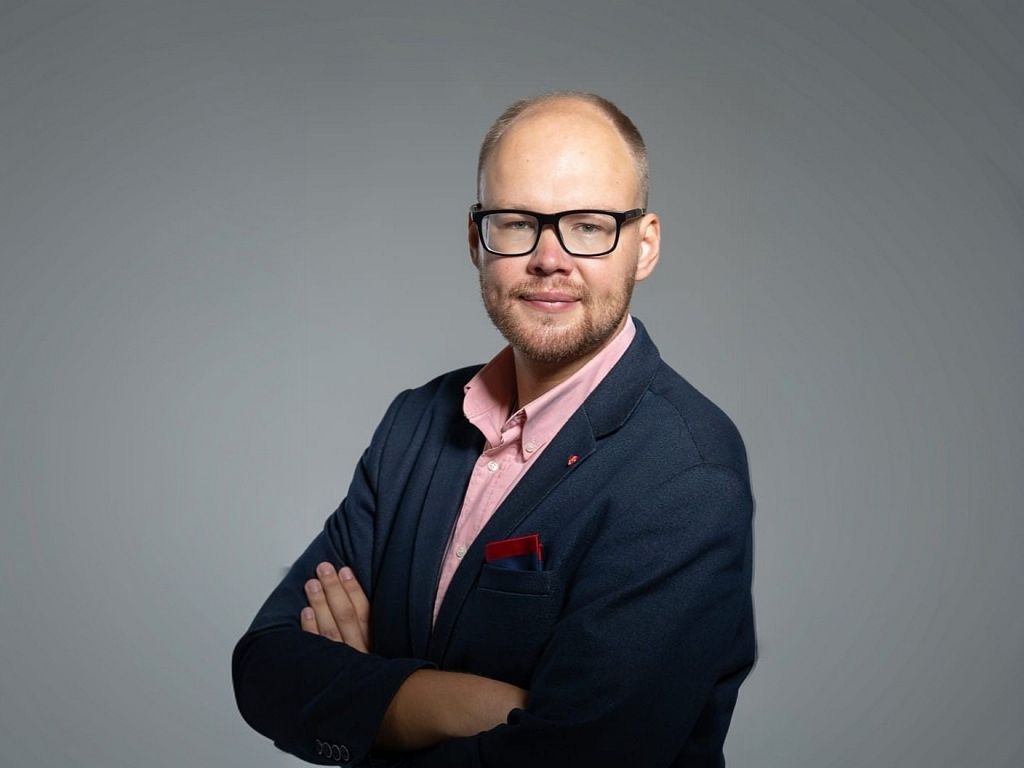 Aiz cipariem ir īsti bērni, vai Latvijā ir apdraudētas skolas – sociālie uzņēmumi? :: Dienas Bizness