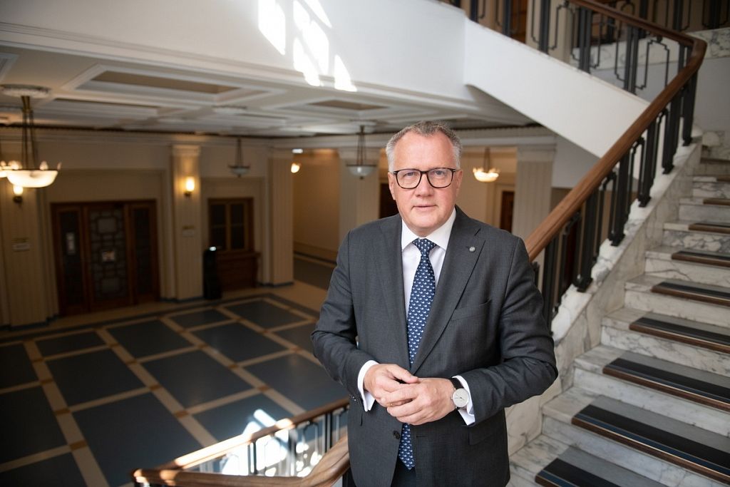 Ašeradens: Budžets ir valstiski atbildīgs, sabalansēts un vērsts uz nākotnes drošību :: Dienas Bizness