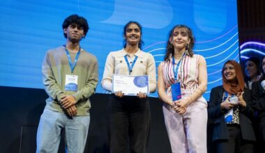 Olpha pasniedz stipendijas izcilākajiem RSU Farmācijas fakultātes studentiem