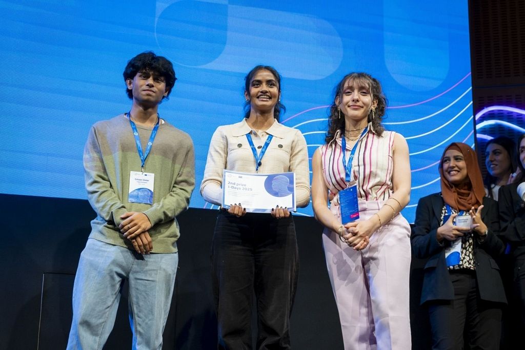 Olpha pasniedz stipendijas izcilākajiem RSU Farmācijas fakultātes studentiem