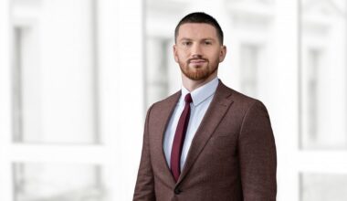 Emitentu uzraudzība jeb kas notiek pēc biržas zvana ceremonijas :: Dienas Bizness