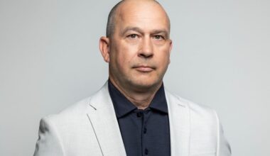 Lazdiņš: Vinjetes izmaksu palielināšana vieglajiem kravas auto ir spļāviens sejā nozarei :: Dienas Bizness