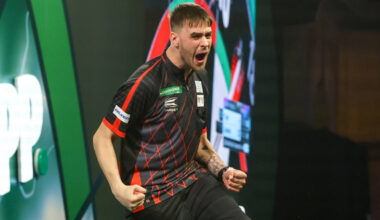 Angli pēc dopinga pārbaudēm diskvalificē no pasaules čempionāta šautriņmešanā – Solis pa kreisi – Sportacentrs.com