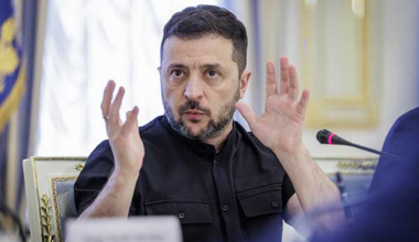 Zelenskis ieradās Kupjanskā. Krievijas ģenerālštābs apgalvoja, ka kontrolē pilsētu kopš novembra beigām