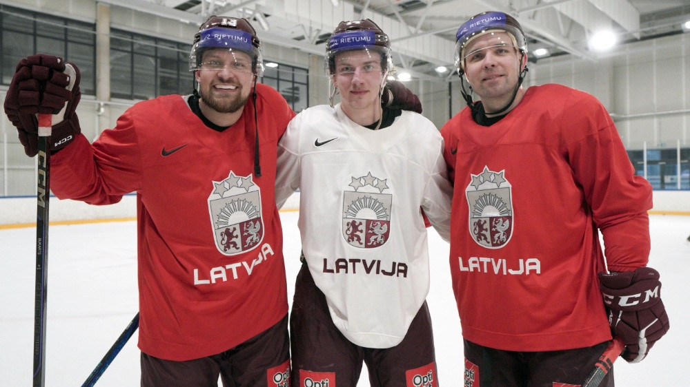 Veselības likstu dēļ izlasi atstāj arī Rodžers Bukarts – Hokejs – Sportacentrs.com