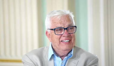 Latvijas iedzīvotāji slēpjas no problēmām teātros, muzejos un koncertzālēs