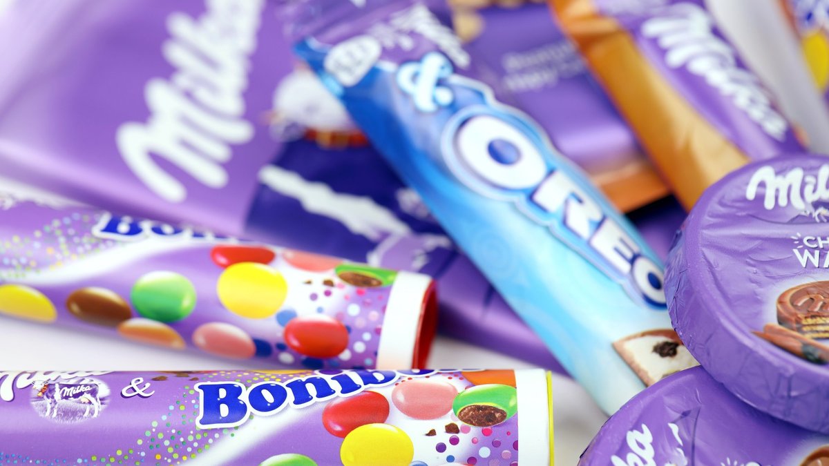 Saldumu un dzērienu giganti ASV iesūdzēti tiesā par atkarību izraisīšanu patērētājiem