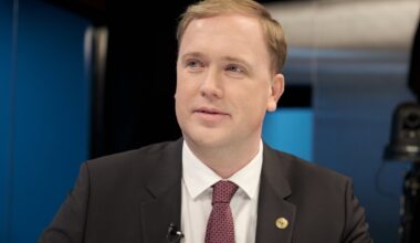 "Būs jau dzīvošanai nedrošas!" Valainis mudina strauji mainīt pieeju ēku siltināšanas pasākumiem