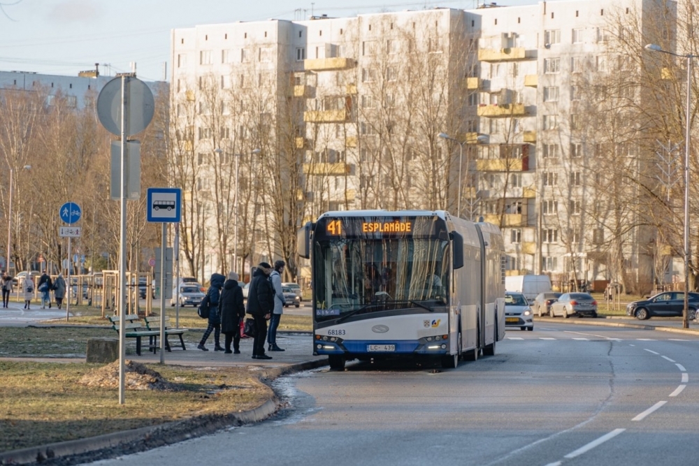 Satiksmes un transporta lietu komiteja pieņem lēmumu par atvieglojumiem braukšanai Rīgas sabiedriskajā transportā