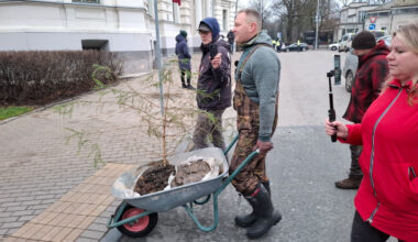 Autoceļu nodeva komercauto: sabiedrības protests un deputātu priekšlikumi