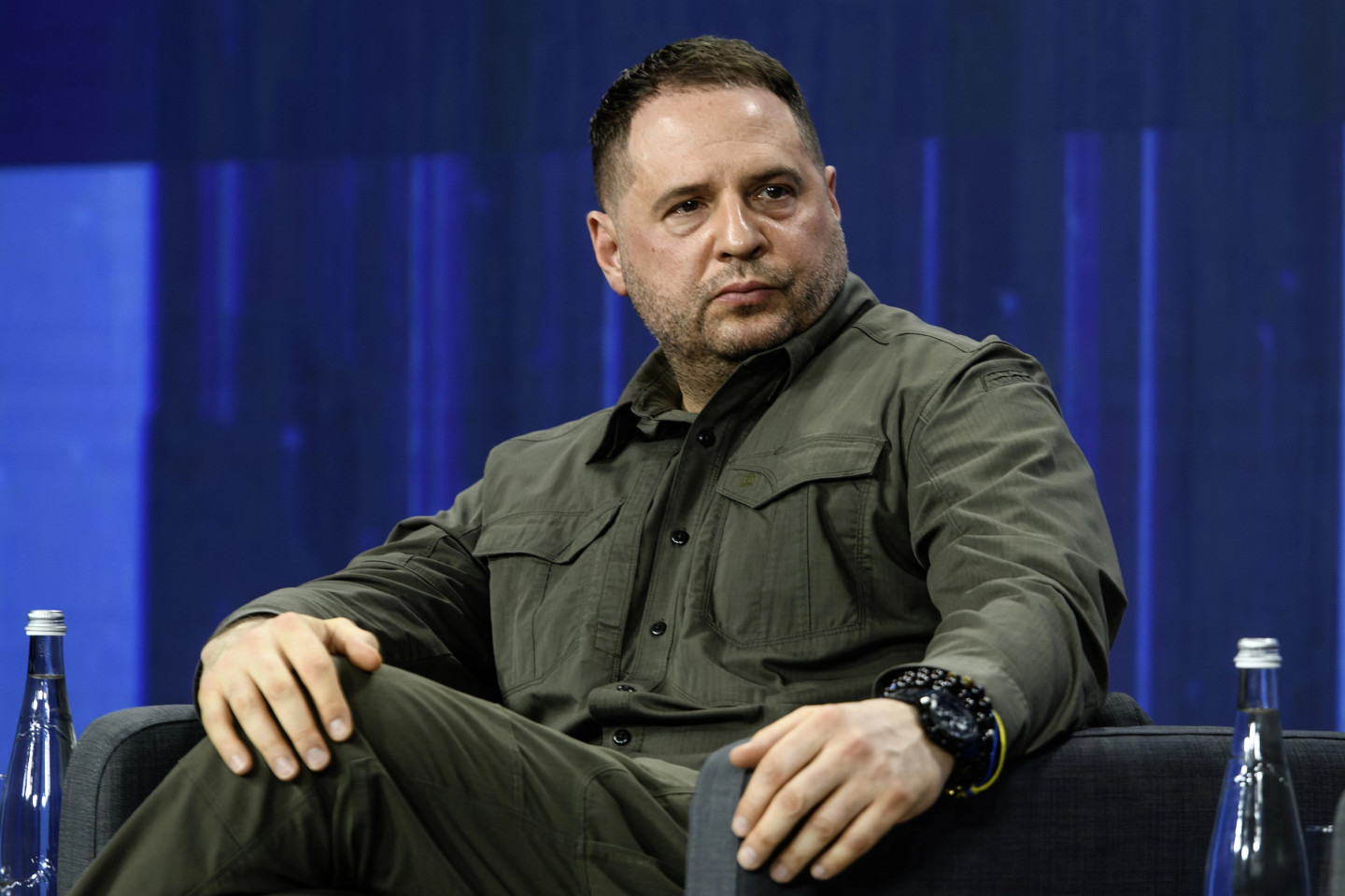 Aizkulišu sazvērestība, kas lika Jermakam atkāpties