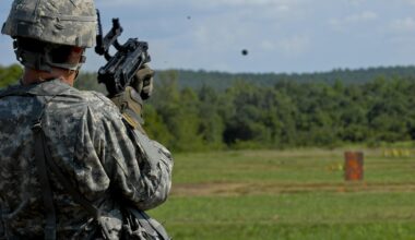 NATO ir pamats uztraukties? Eksperts brīdina - Krievija savelk karaspēku pie NATO robežām - NRA