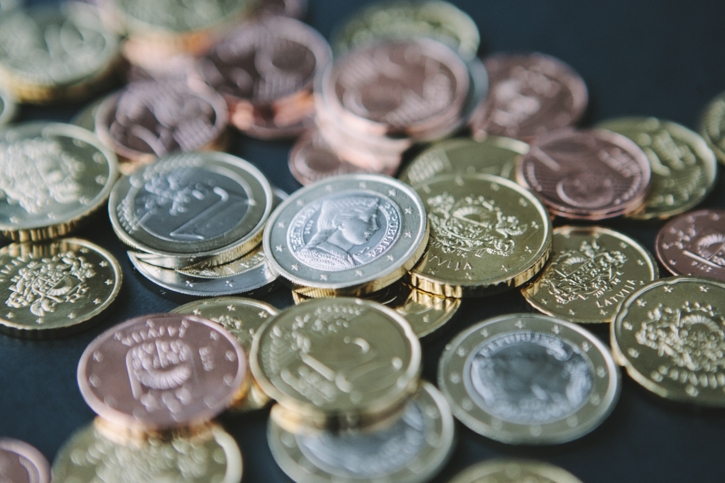 Igaunijā no aprites izņemtas 1 un 2 centu monētas