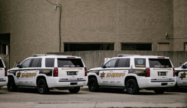 Sieviete, iespējams, nošāvusi divus bijušos vienā dienā