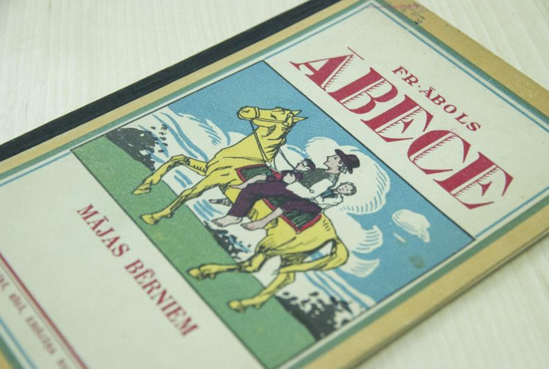 Latviešu valodas kursu pieejamība - nra.lv