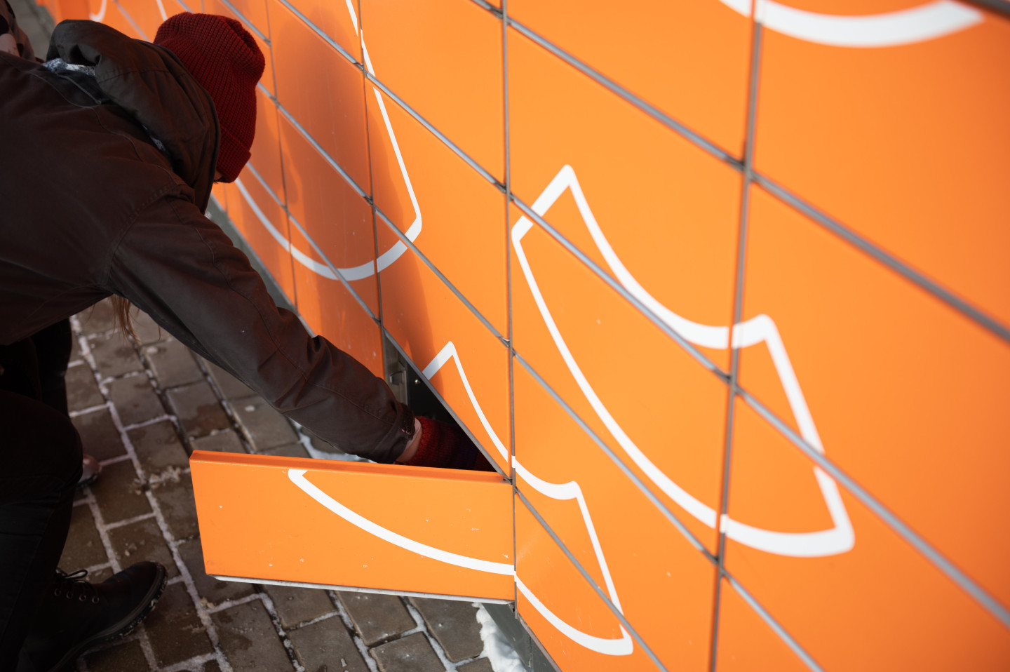 Aizturēts naudas kurjers - nra.lv