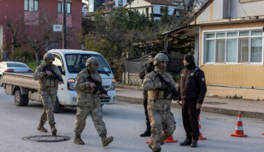Turcijas policija reidos aiztur 357 personas
