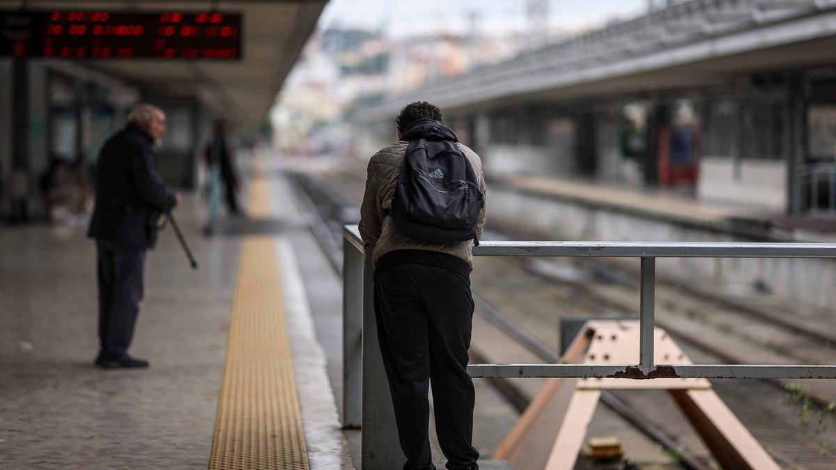 Portugāle saņēmusi pirmo jauno vilcienu 23 gadu laikā