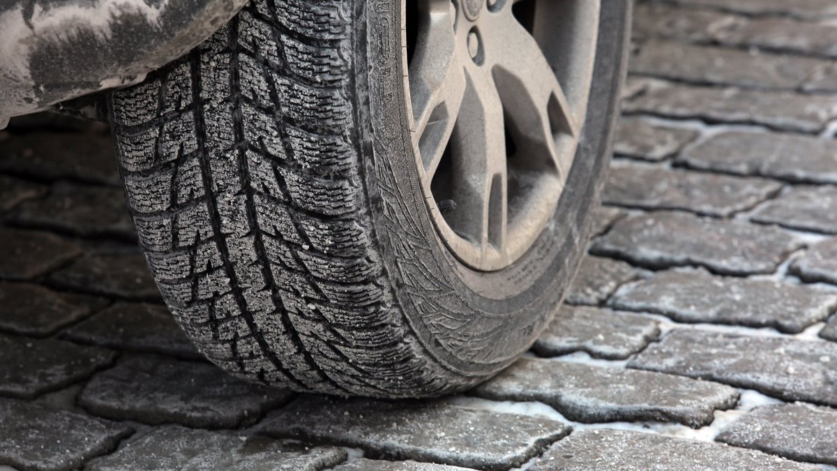 Dzeltenais brīdinājums – naktī uz pirmdienu Vidzemē un Latgalē gaidāma atkala