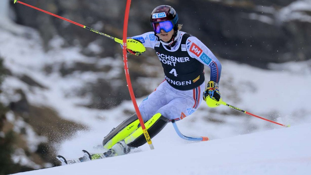 Pasaules vicečempionam slalomā pirmā uzvara šosezon – Ziemas sports – Sportacentrs.com
